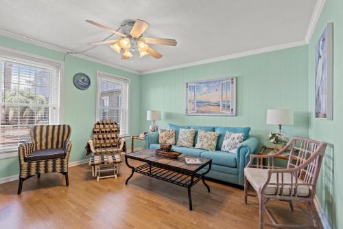 Madison Villas 16 3rd Row Crescent Beach Section — 4-Star Luxury Hotel in Myrtle Beach, United States
