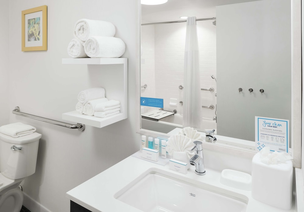 Hampton Inn Los Angeles Santa Clarita - photo 21
