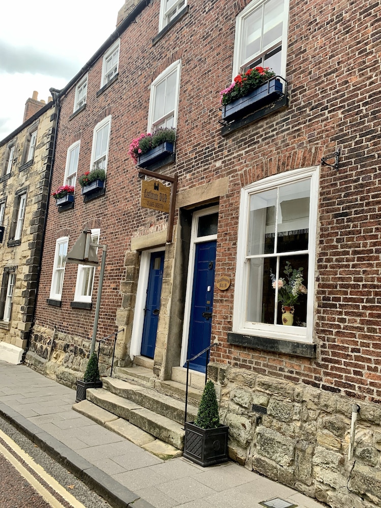 Castle View Guest House — 4-Star Luxury Hotel in Alnwick, United Kingdom