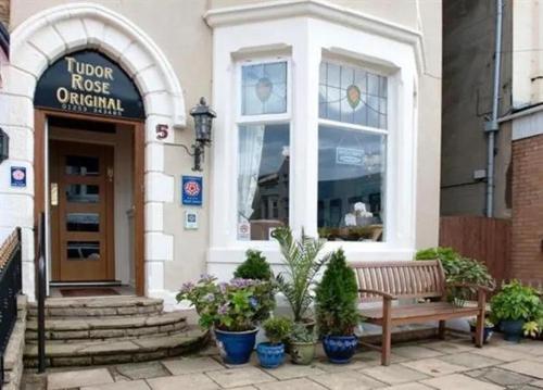 Red Rose Hotel - last minute hotel in Blackpool