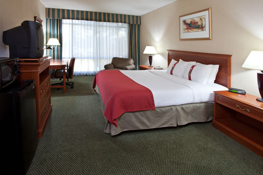 Wyndham Garden Southgate - photo 17