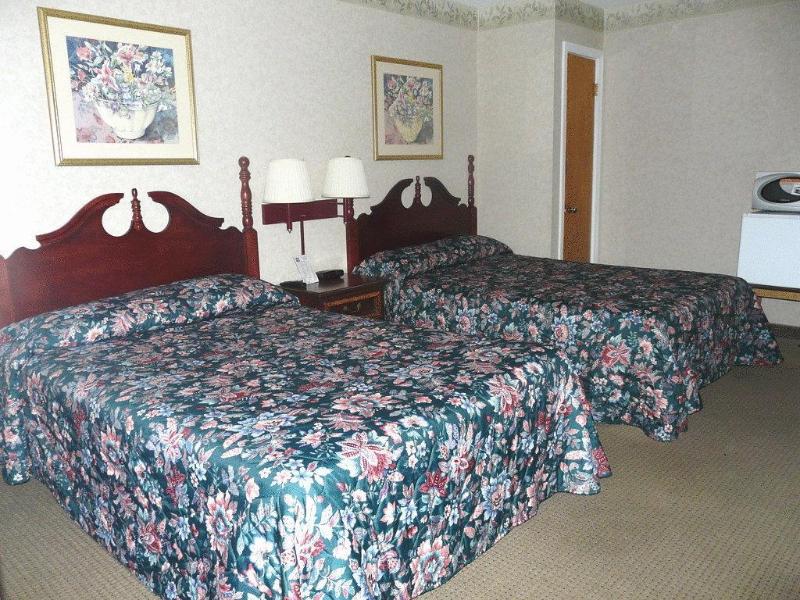 Knights Inn Lenox - photo 2