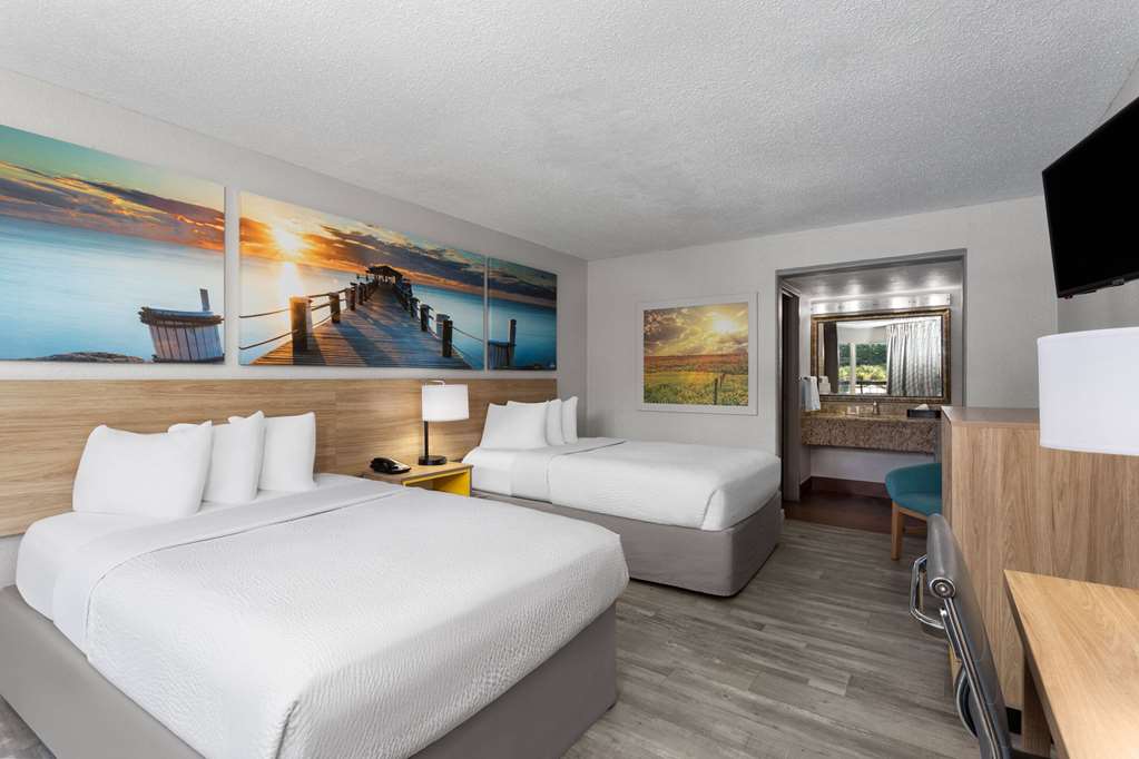 Days Inn by Wyndham Wildwood I 75 - photo 15