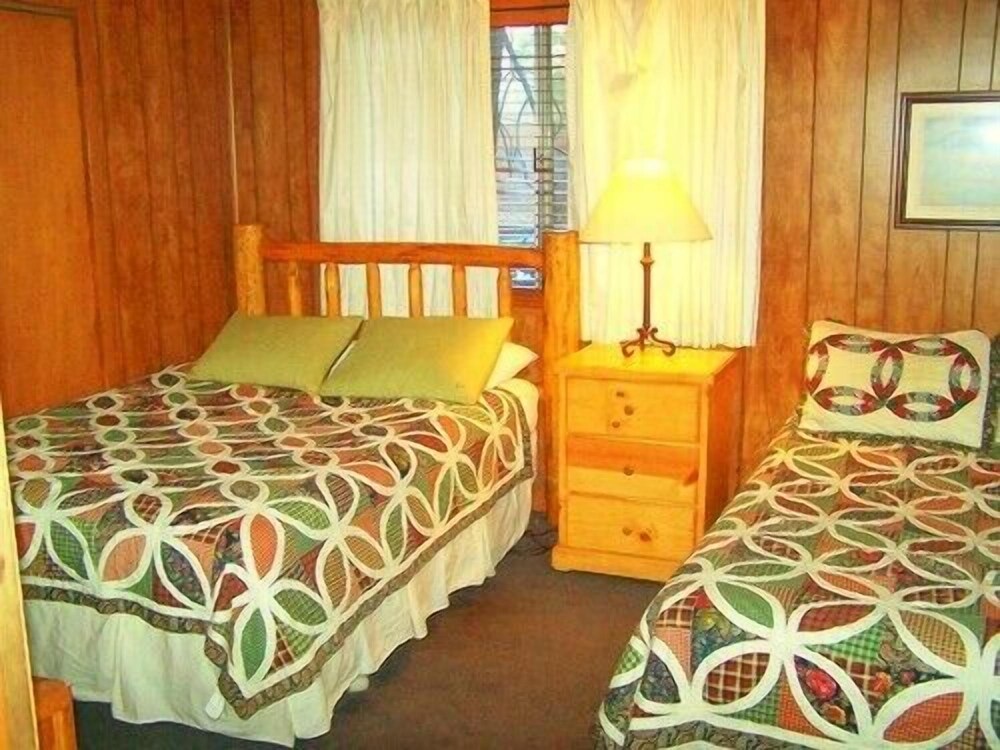 Golden Bear Cottages - photo 11