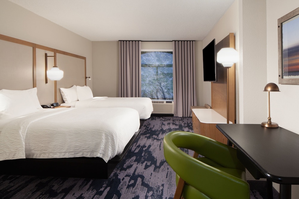 Fairfield Inn & Suites by Marriott Charleston - photo 8