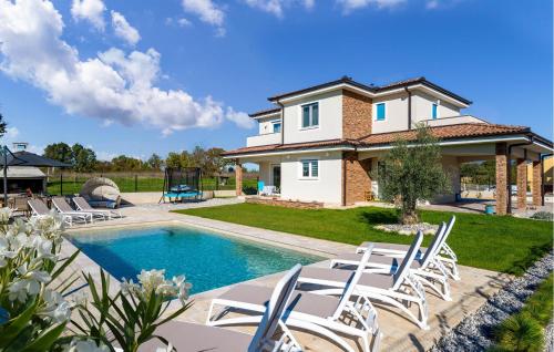 4 Bedroom Stunning Home In Nedescina — 5-Star Luxury Hotel in Nedescina, Croatia