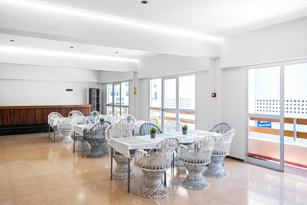 Hotel Valencia — hotel in Las Palmas De Gran Canaria