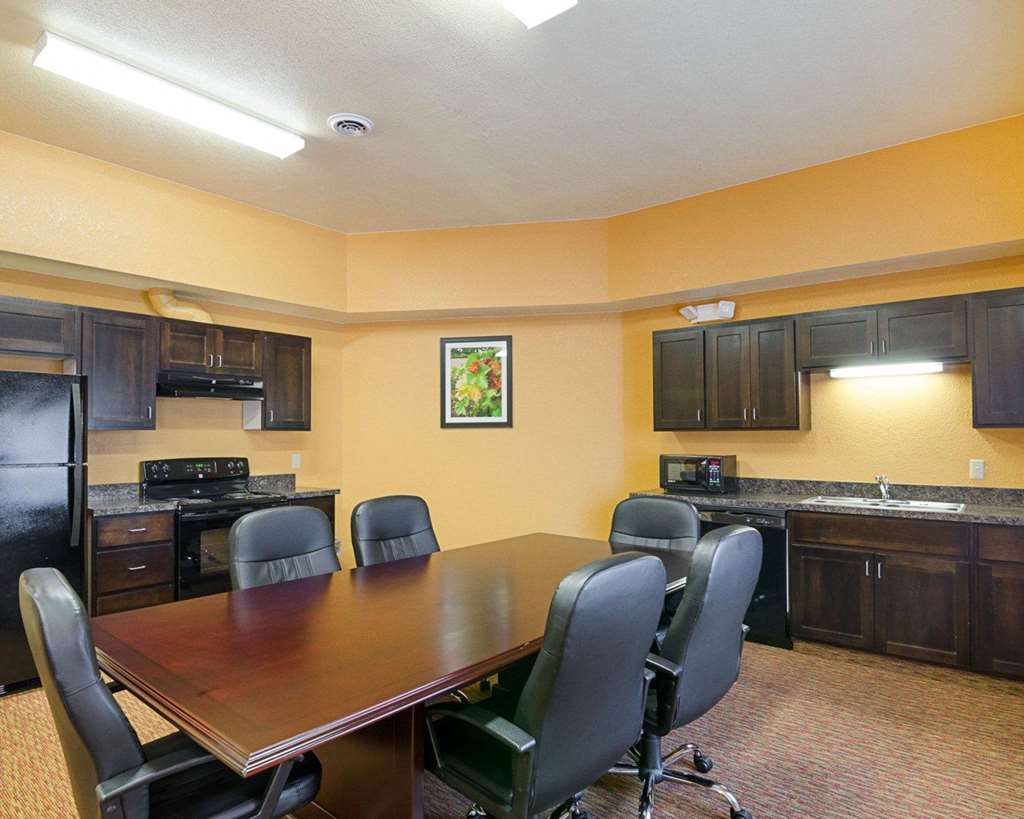 Comfort Inn & Suites Orange Montpelier - photo 23