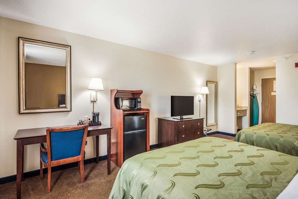 Quality Inn & Suites Eldridge Davenport North - photo 13