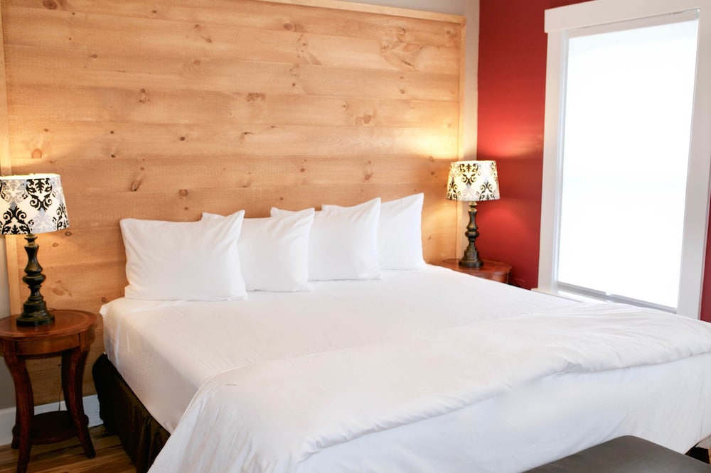 The Inn At Kampfires — hotel in Brattleboro
