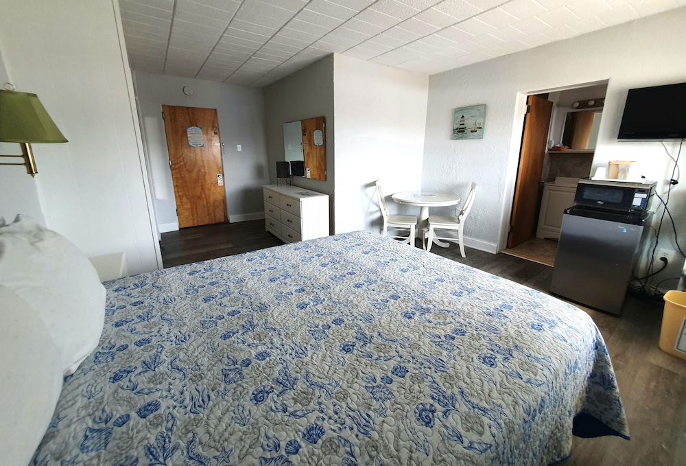 The Coral Sands Motel - photo 24