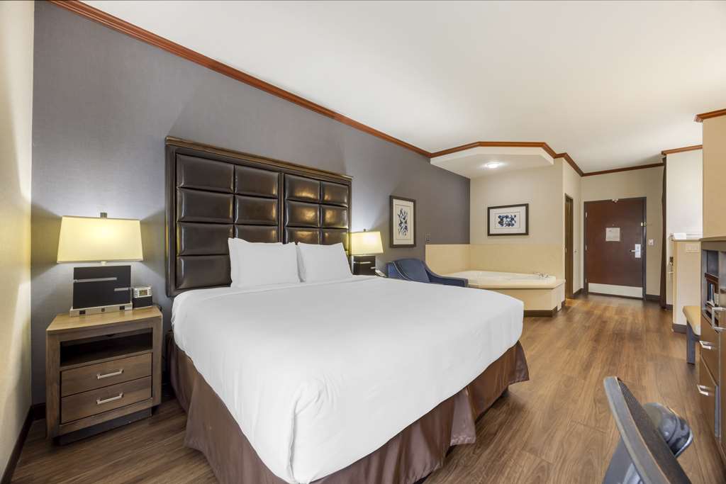 Best Western Plus Northwind Inn & Suites - photo 25