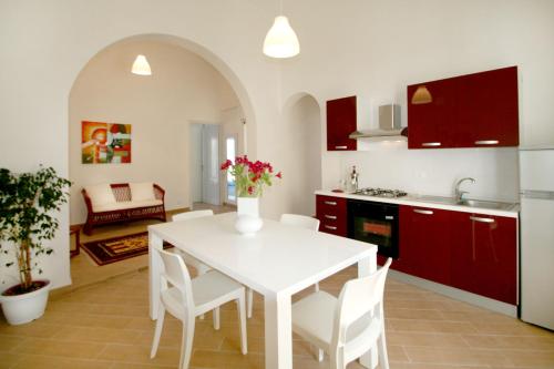 Appartamento Nettuno — 4-Star Luxury Hotel in Castellammare Del Golfo, Italy