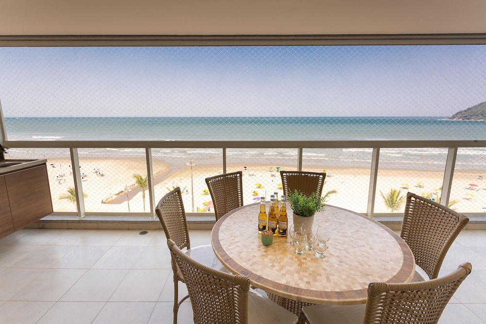 Incrível Vista para o Mar 4 Quartos com Varanda — 4-Star Luxury Hotel in Bertioga, Brasil