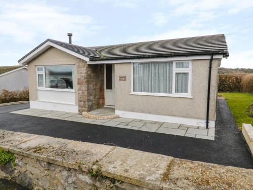 Rhos Cottage Tyn y gongl — 4-Star Luxury Hotel in Benllech, United Kingdom