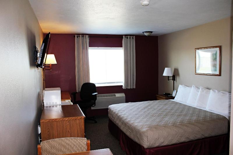 Capri Inn and Suites of Beatrice - photo 15