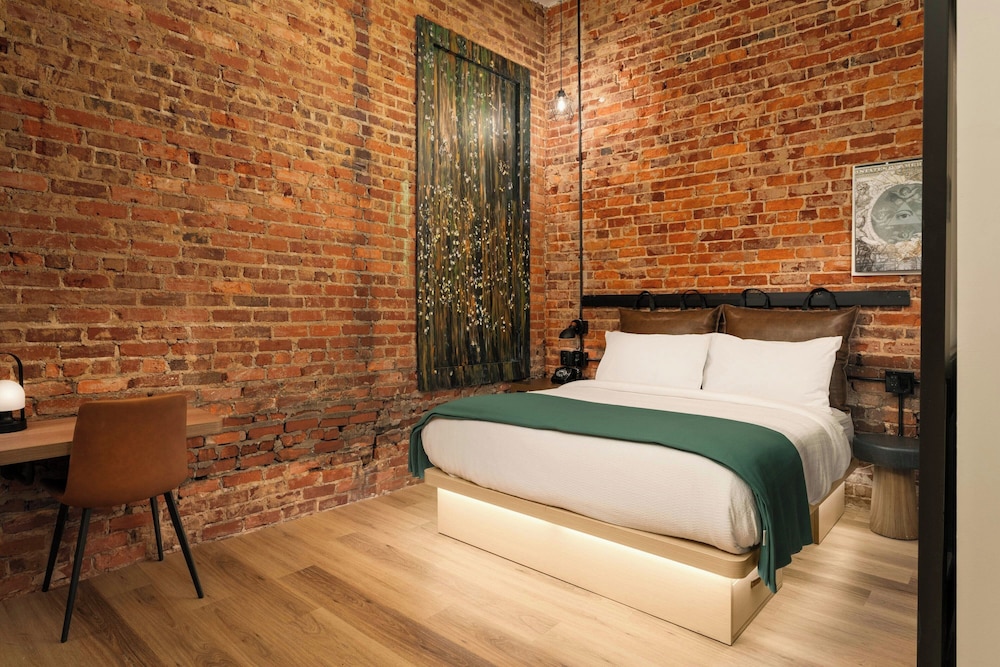 Moxy Columbia Downtown - photo 9