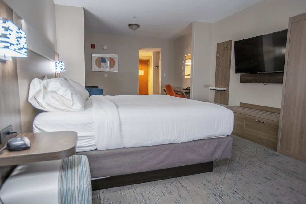 Holiday Inn Express Pembroke by IHG - photo 22