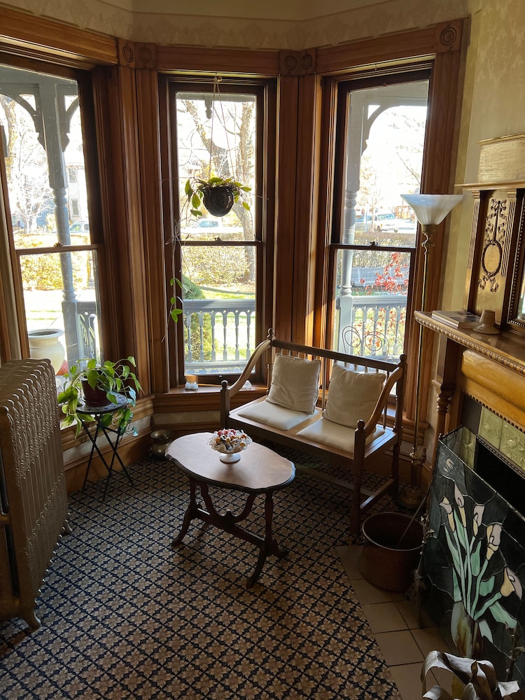 Gable House Bed and Breakfast Inn - photo 65