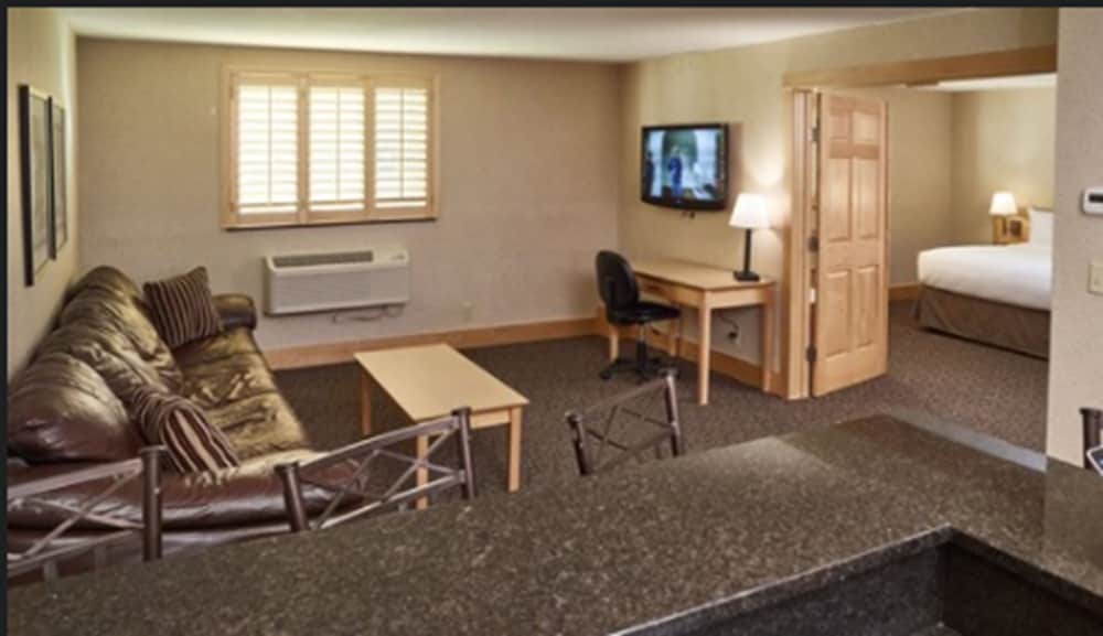 LivINN Hotel Minneapolis North Fridley - photo 31