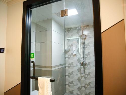 Shell Hotel - carbon neutral hotel in Tianshui