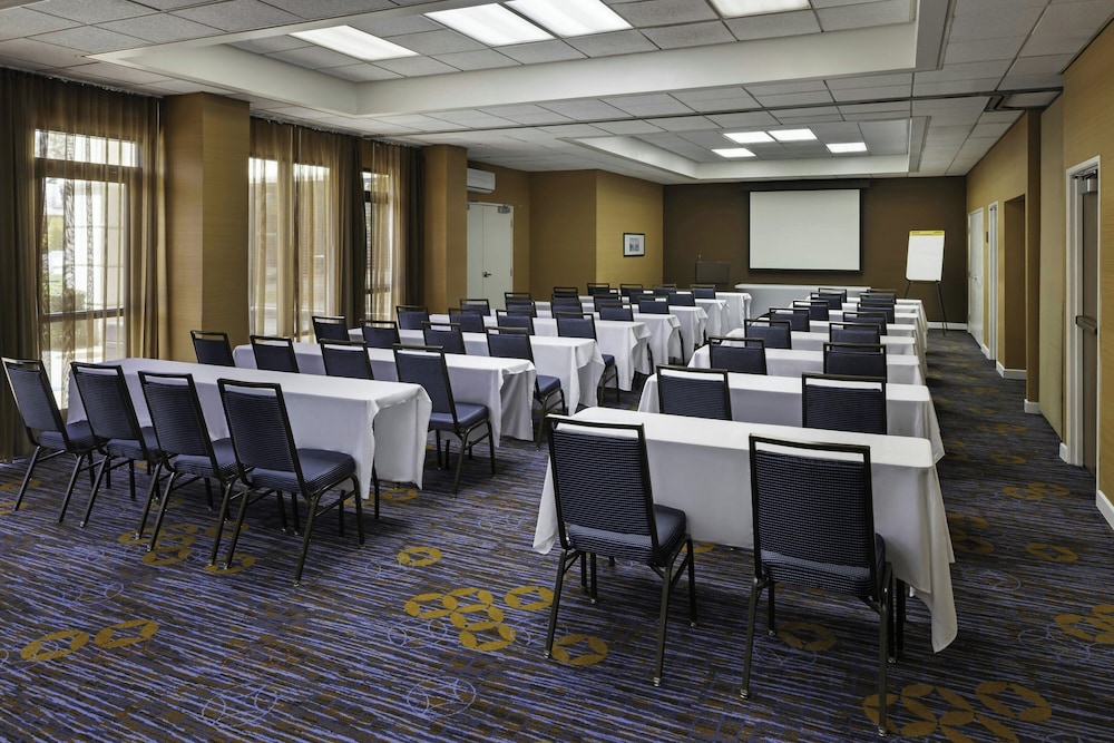 Courtyard by Marriott Riverside UCR Moreno Valley Area - photo 26