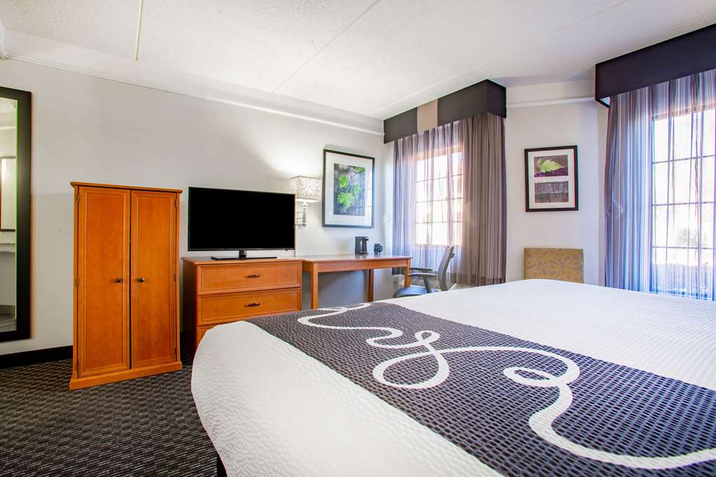 La Quinta Inn by Wyndham San Marcos - photo 47