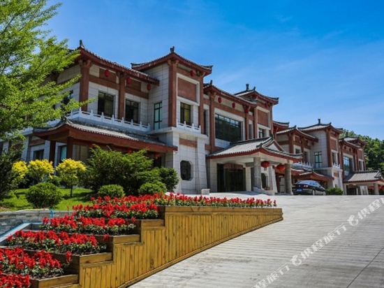 Phoenix Manor Holiday Hotel in Fengcheng, People's Republic of China