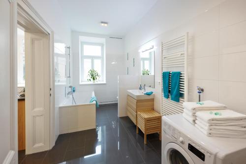 Stadthalle FamilyCityApartment — 4-Star Luxury Hotel in Vienna, Austria