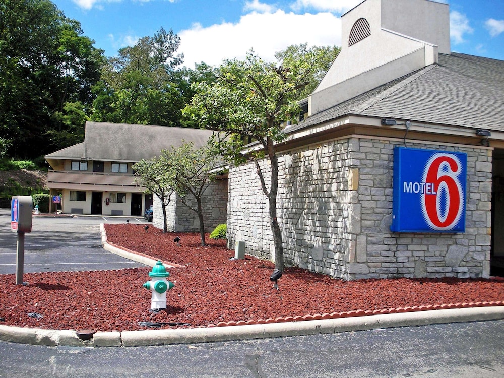 Motel 6 Dayton Englewood - featured photo