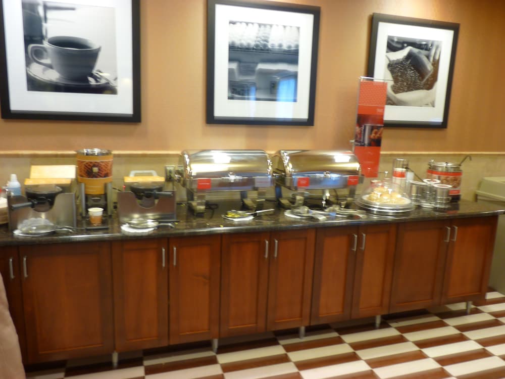 Hampton Inn Baltimore Owings Mills - photo 19