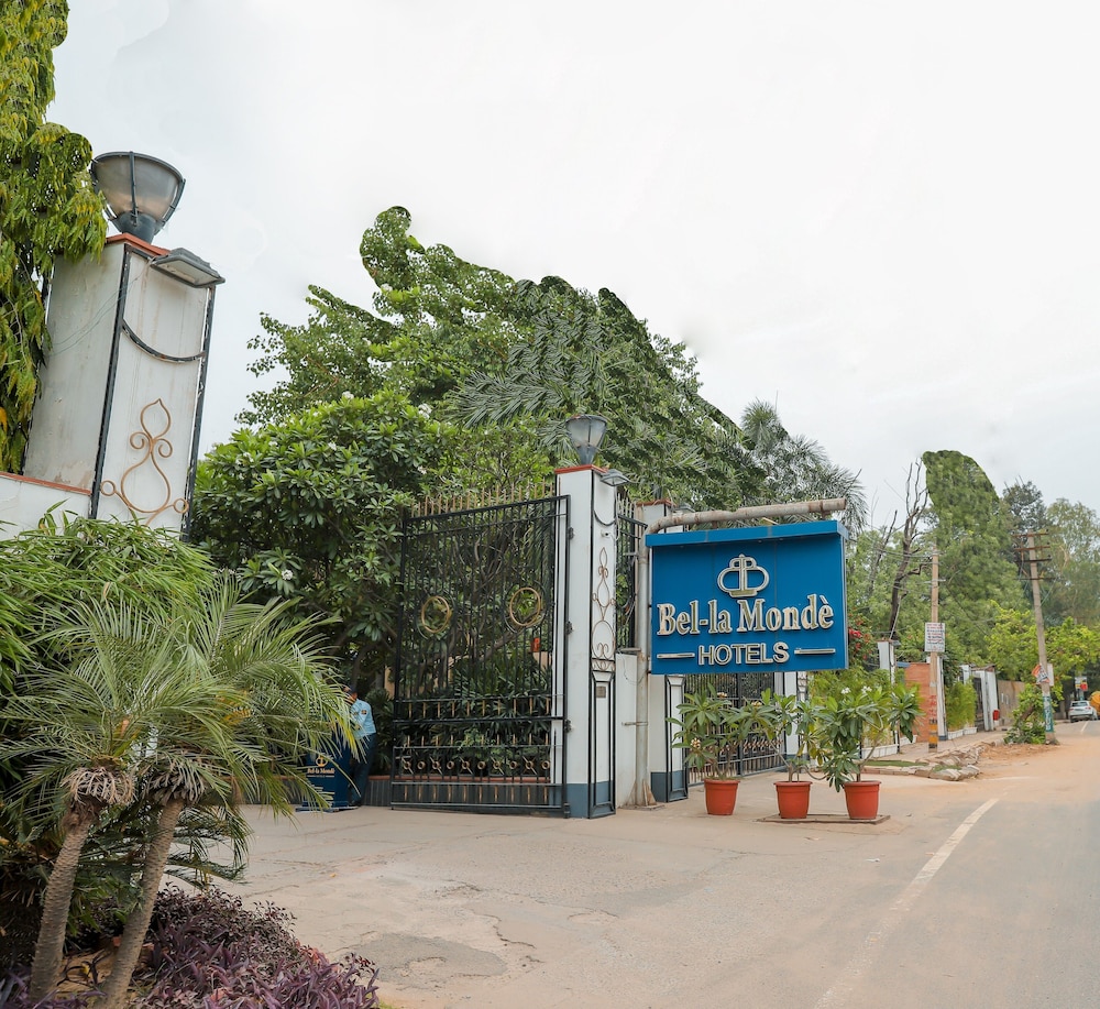 Bel La Monde Hotel Chhattarpur South Delhi in New Delhi, India