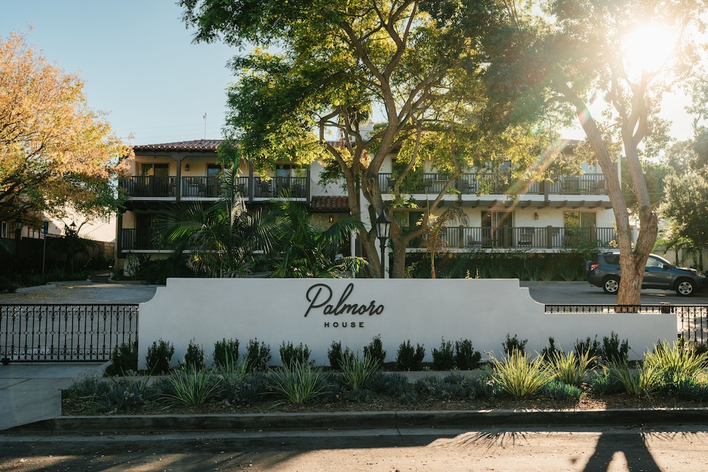 Palmoro House - featured photo