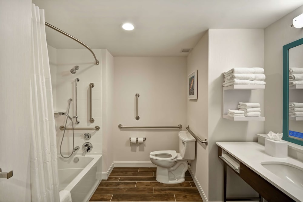 Hampton Inn & Suites Grants Pass - photo 23