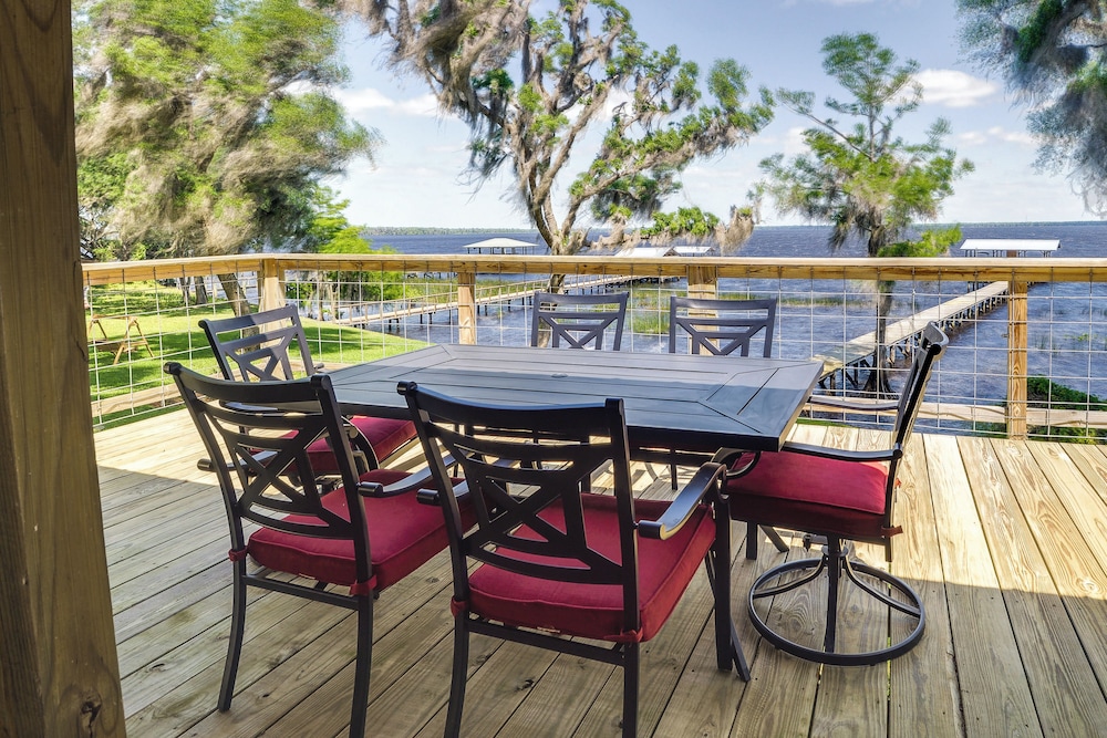 Renovated Crescent Lake Escape with Waterfront Deck in Crescent, United States