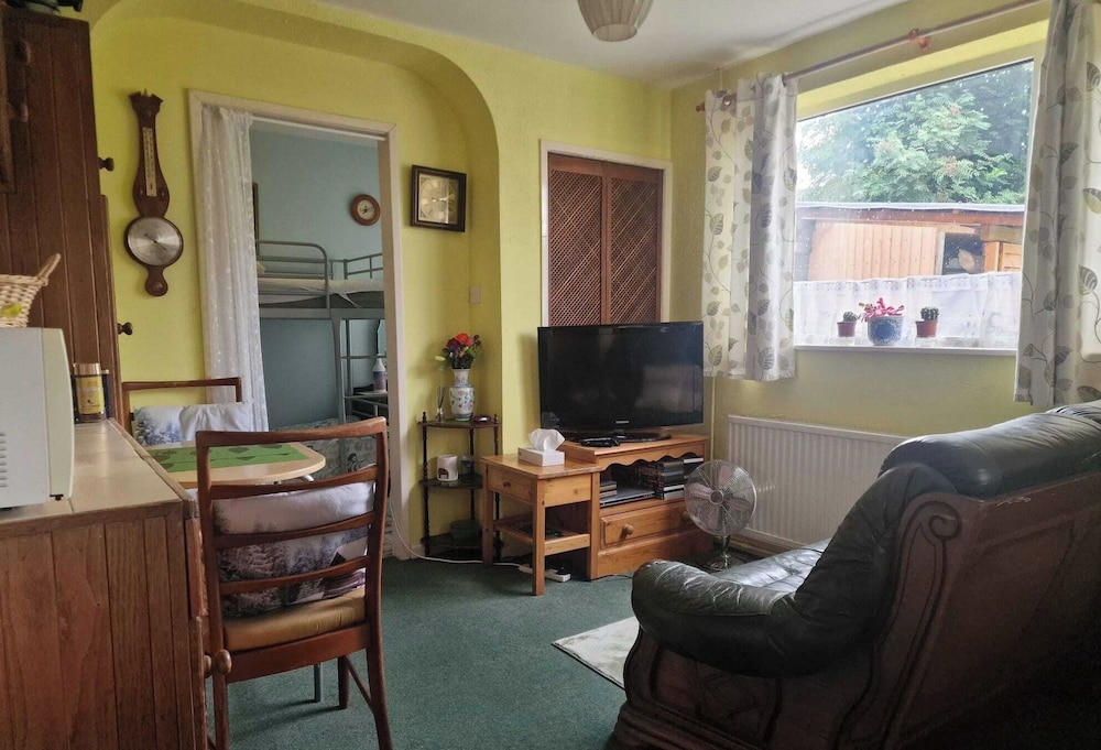 Studio annex private Entrance self Check in in Nottingham, United Kingdom