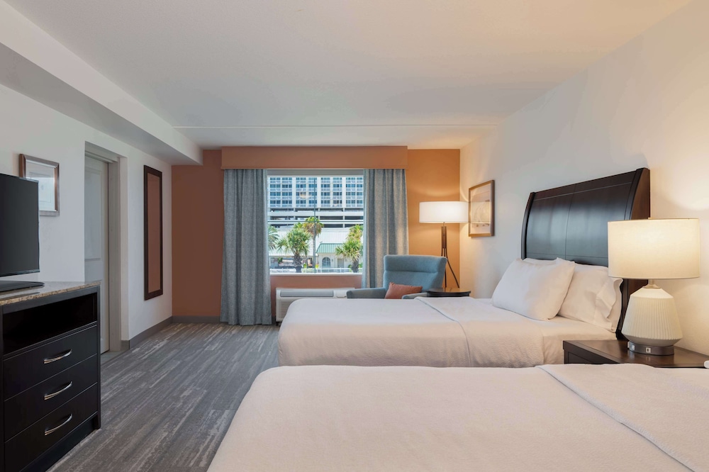 Hilton Garden Inn Daytona Beach Oceanfront - photo 28