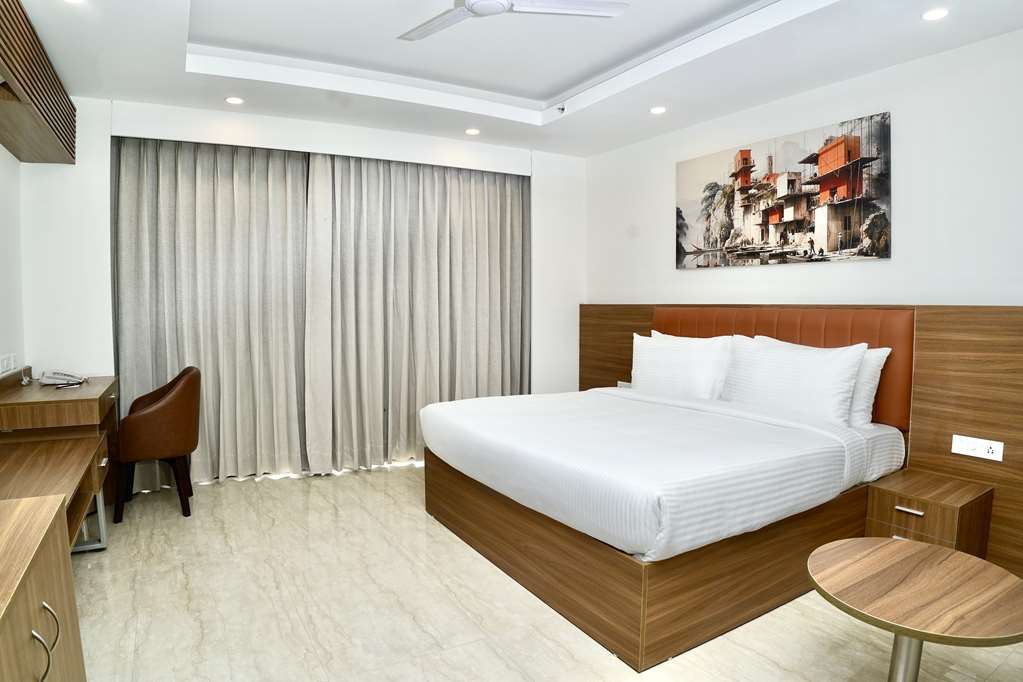 Alivaa Deluxe Room