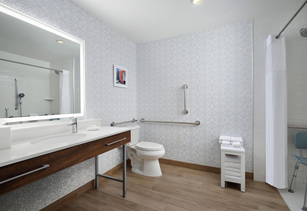 Hampton Inn & Suites Las Vegas Red Rock Summerlin - photo 21