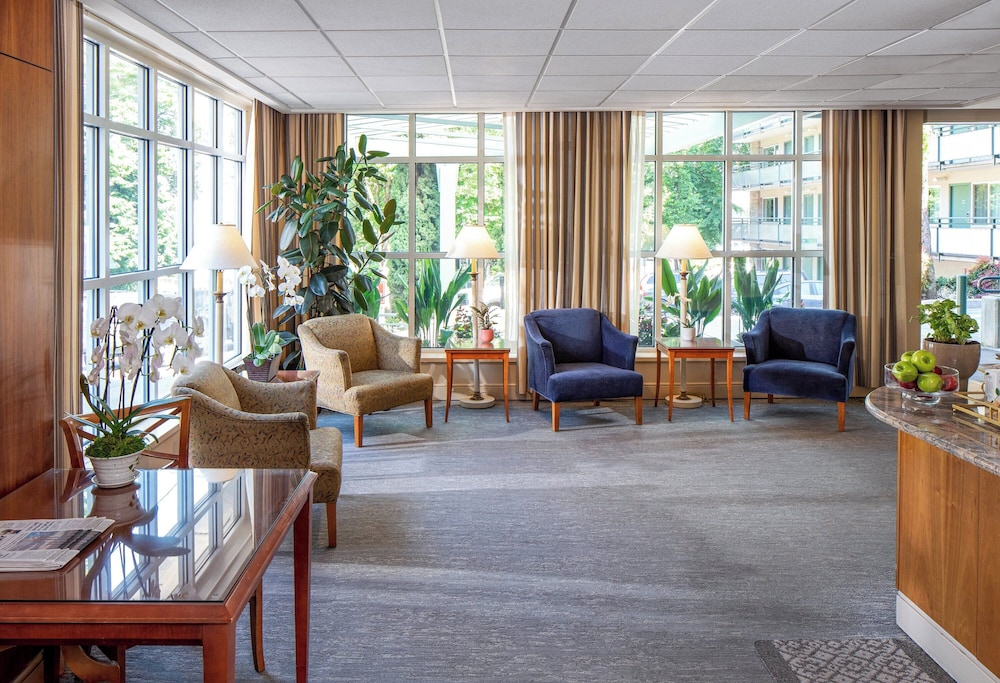 Park Lane Suites and Inn - photo 2