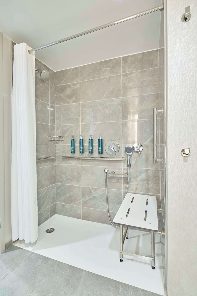 DoubleTree by Hilton Atlanta Roswell - photo 35