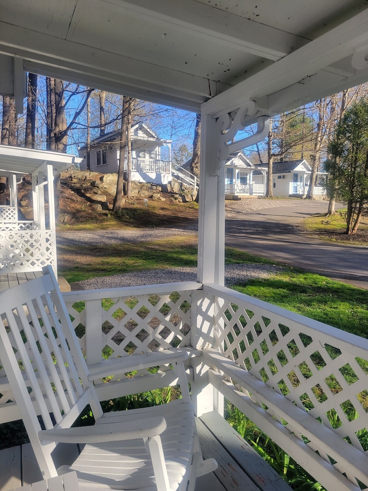 2 River Road Inn & Cottages - photo 81