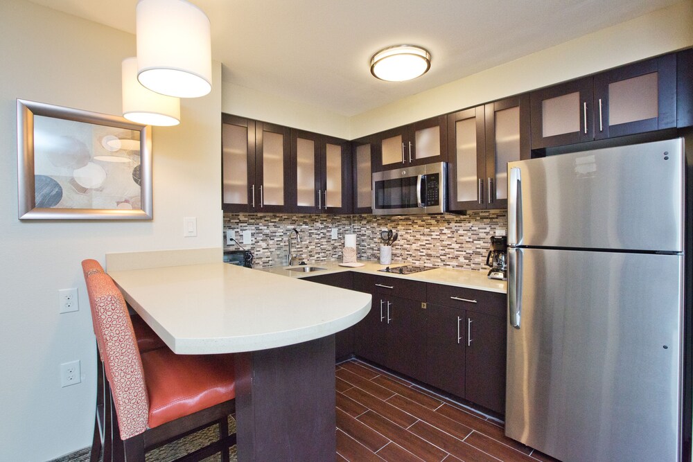 Staybridge Suites Austin South Interstate Hwy 35 by IHG - photo 16