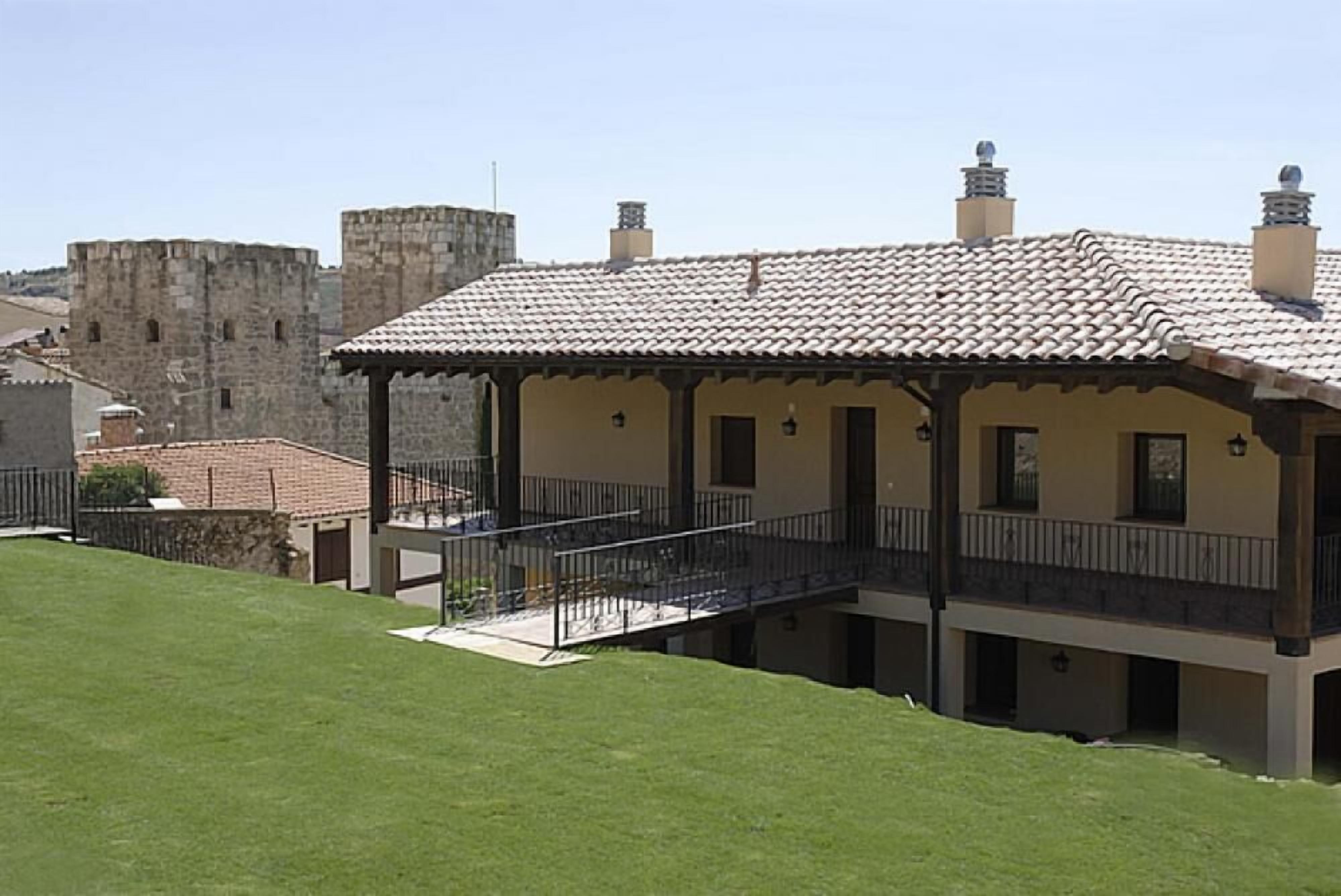 Las Ollerias — 4-Star Luxury Hotel in Deza, Spain