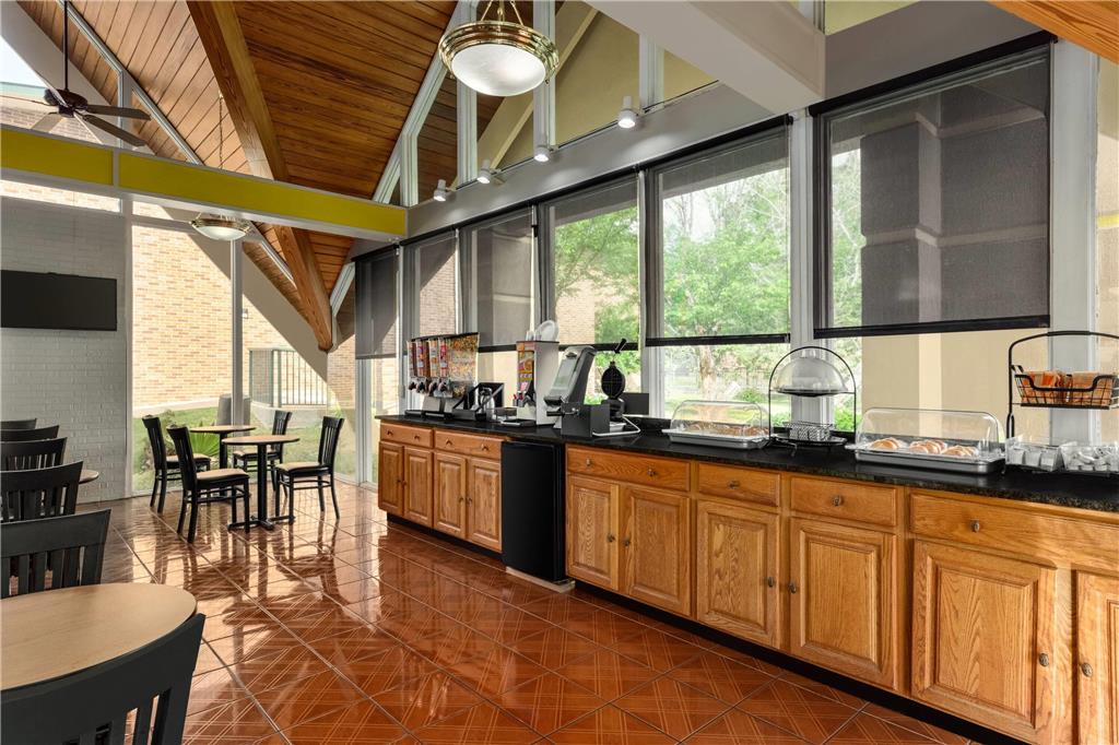 Super 8 by Wyndham Macon GA - photo 16