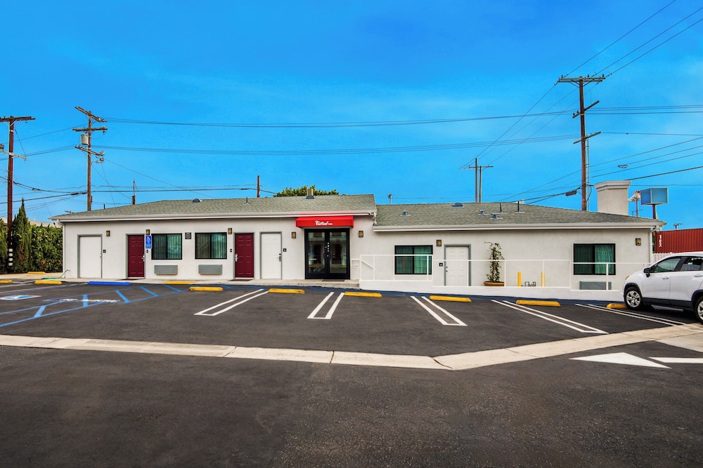 Red Roof Inn Carson Wilmington CA - photo 21