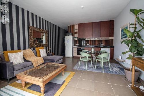 ITC Hospitality Group Two Bedrooms Canterbury Suites Building — 4-Star Luxury Hotel in Cape Town, South Africa