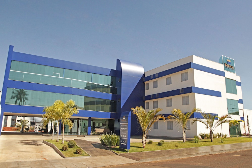 Bernal Hotel Econômico — hotel in Ituiutaba