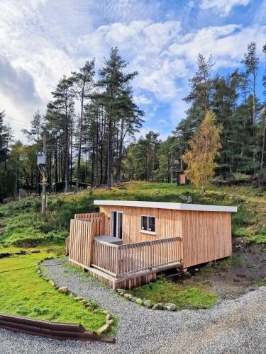 Kaoglen Buck Pod Hot Tub Dog Friendly
