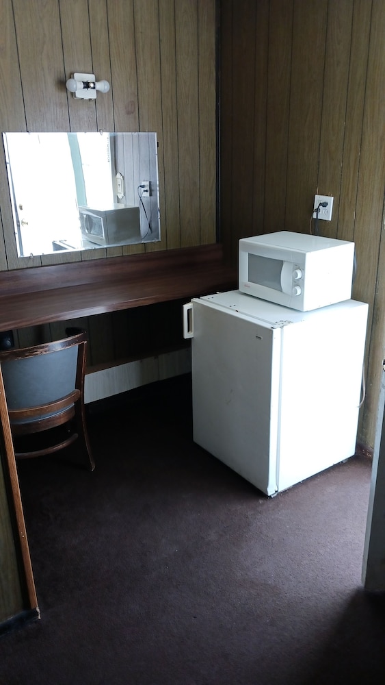 White Pine Motel - photo 15